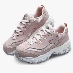 Sketchers D'Lite Bright Blossom Women's Sneaker Size 10